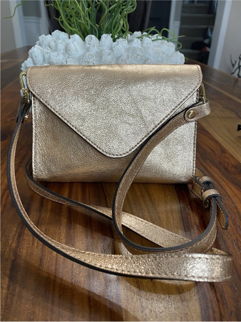 Gianni chairini Firenze Metallic Gold Crossbody Envelope Bag - Italy 🇮🇹